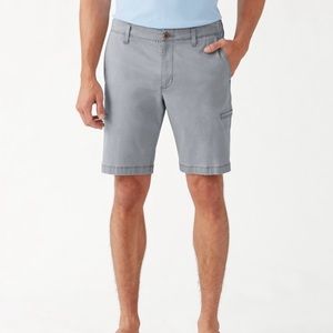 NWT Tommy Bahama Boracay 10-Inch Cargo Shorts “Bala Shark” color